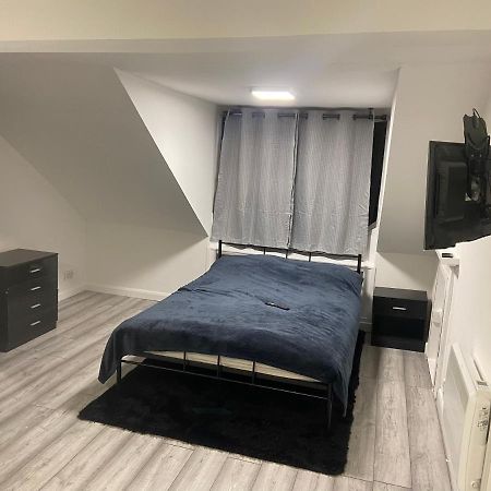 شقة لارغس  في Studio Flat المظهر الخارجي الصورة