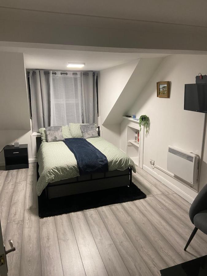 شقة لارغس  في Studio Flat المظهر الخارجي الصورة