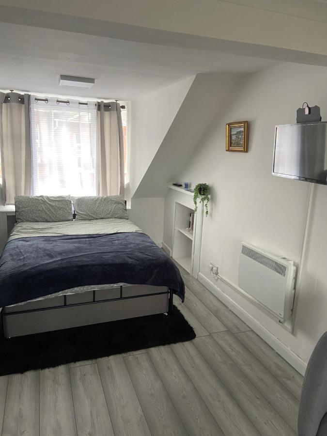 شقة لارغس  في Studio Flat المظهر الخارجي الصورة
