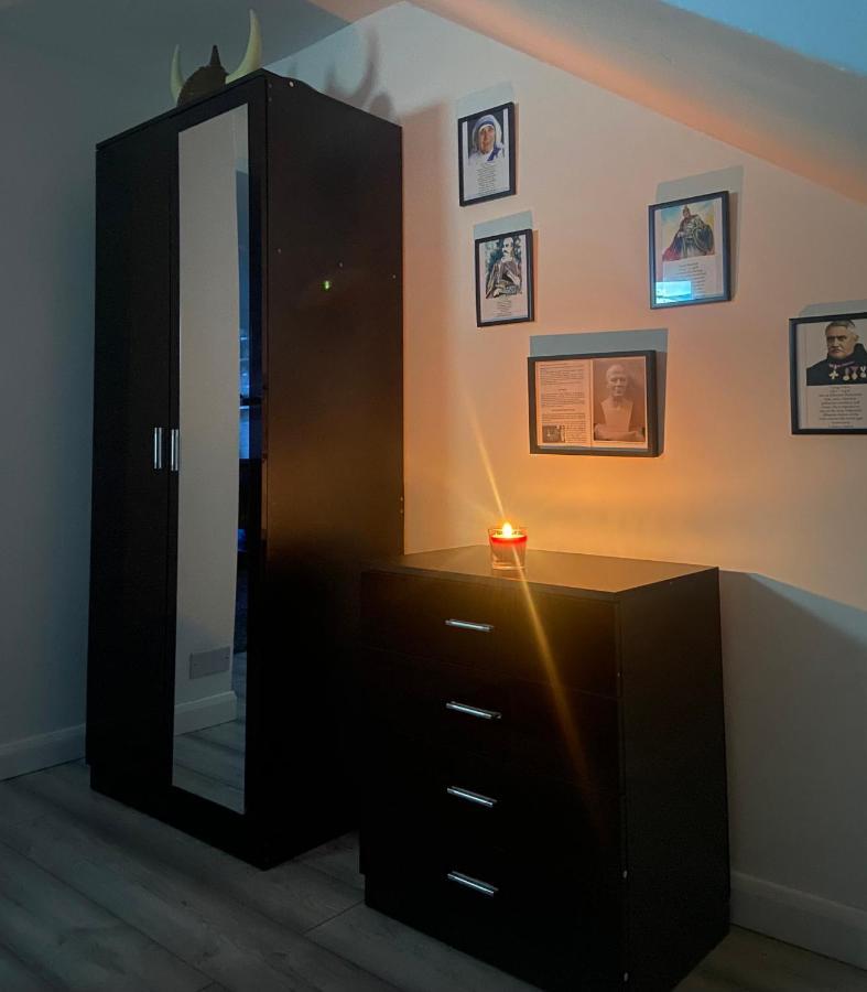 شقة لارغس  في Studio Flat المظهر الخارجي الصورة
